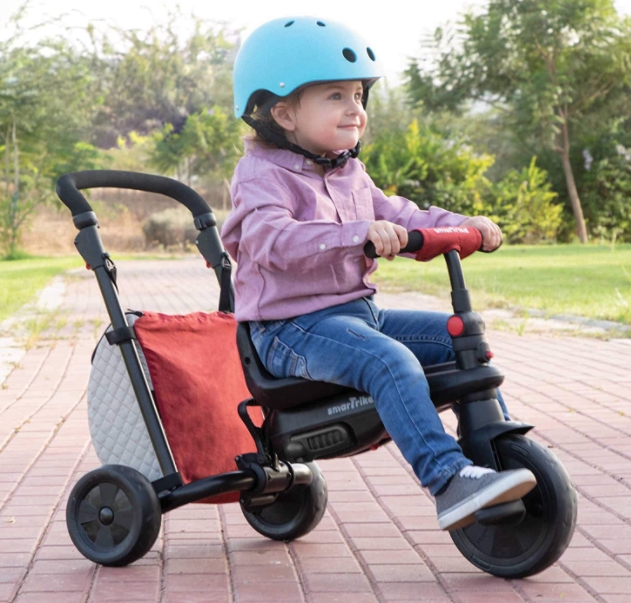 SmarTrike 600 features extra large storage and an adjustable seatback.