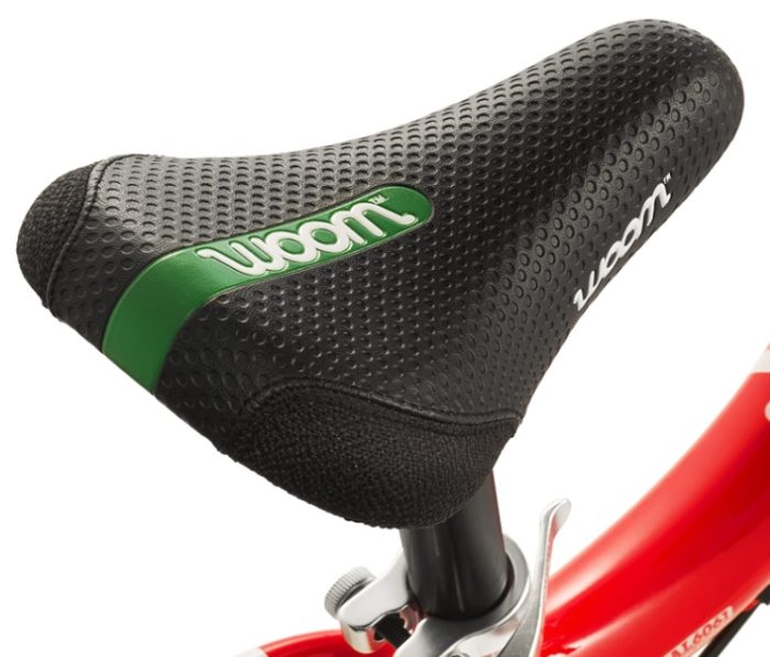 Woom 1 saddle features side protection 1